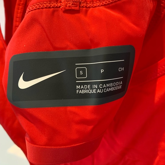 Red Nike Tight Fit Tank Top - Small - Picture 4 of 4